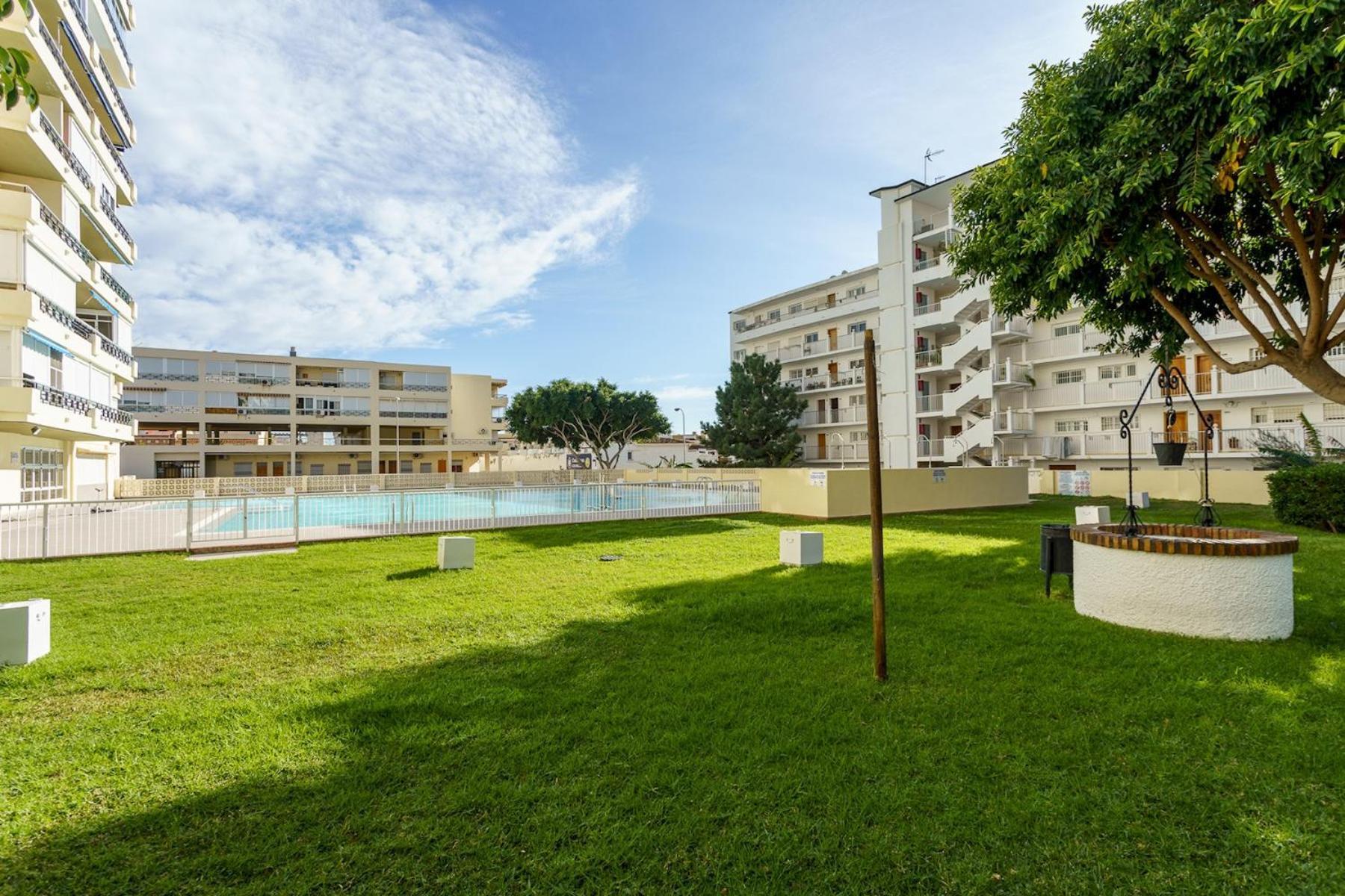 Malagasuite Carihuela Apartments Torremolinos Extérieur photo